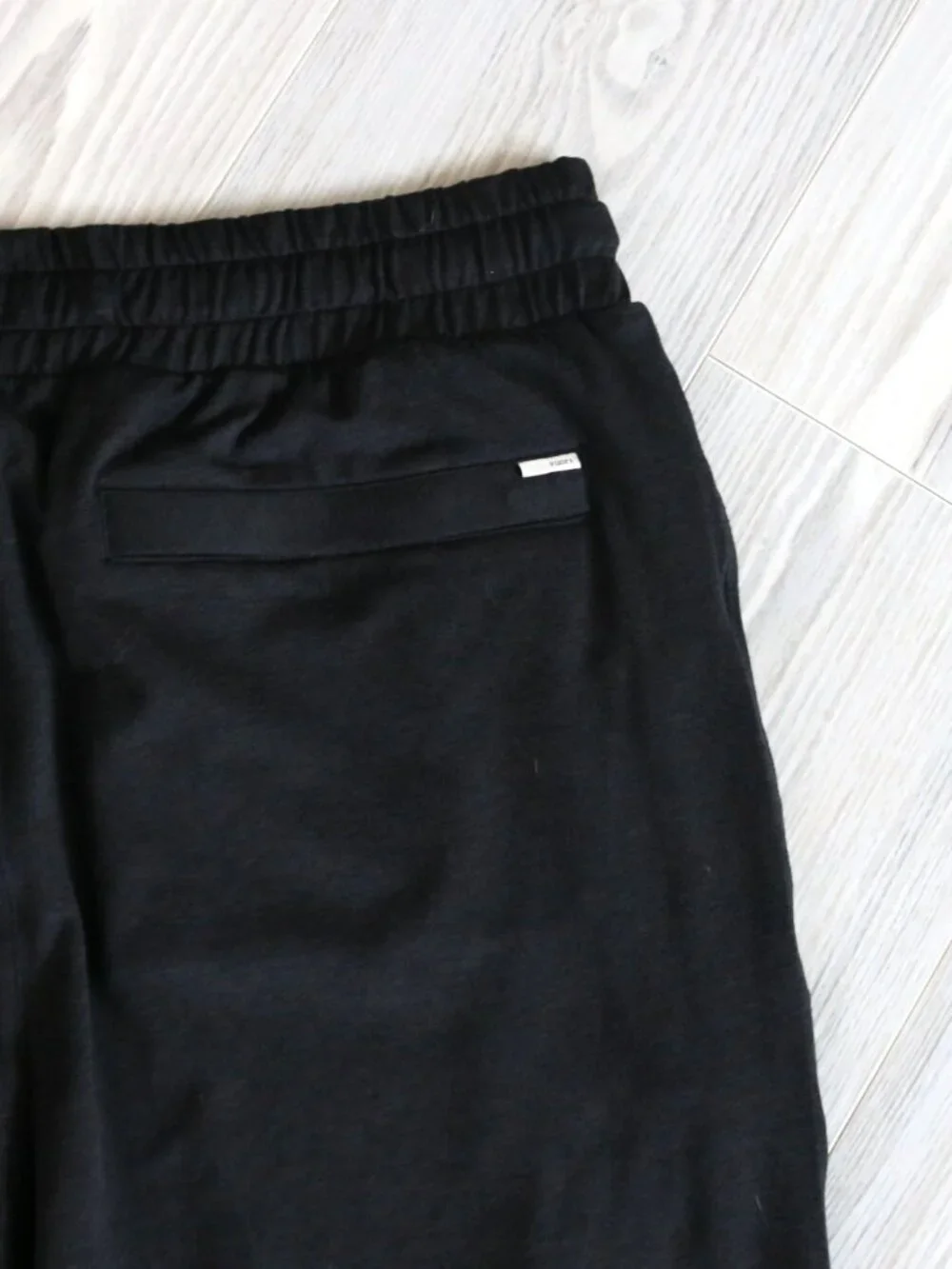 Vuori Ponto Performance Jogger Men's M Black Dream-Knit Gym Active Pants V438